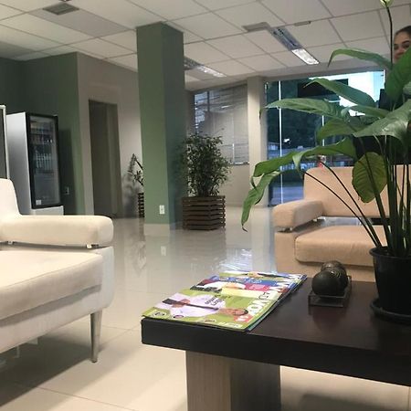Pratico Hotel Santarem Bagian luar foto